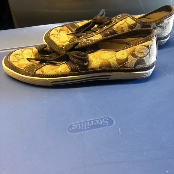 Men’s Coach size 10 - Picture 4 of 5